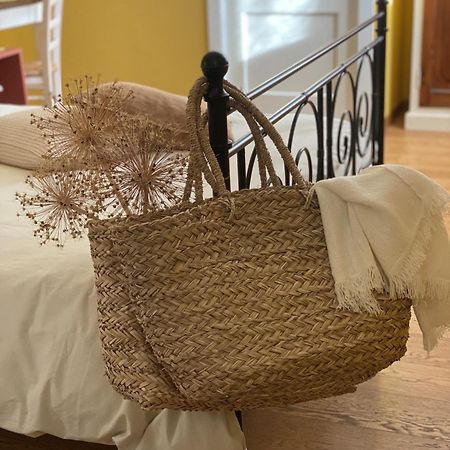 B&B Melloni Street โตโล ภายนอก รูปภาพ