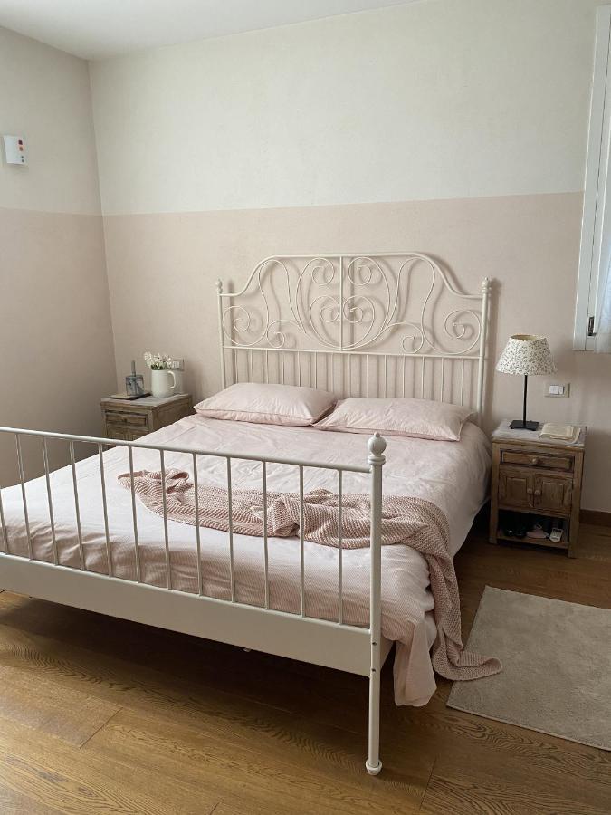 B&B Melloni Street โตโล ภายนอก รูปภาพ