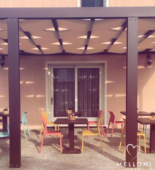 B&B Melloni Street โตโล ภายนอก รูปภาพ
