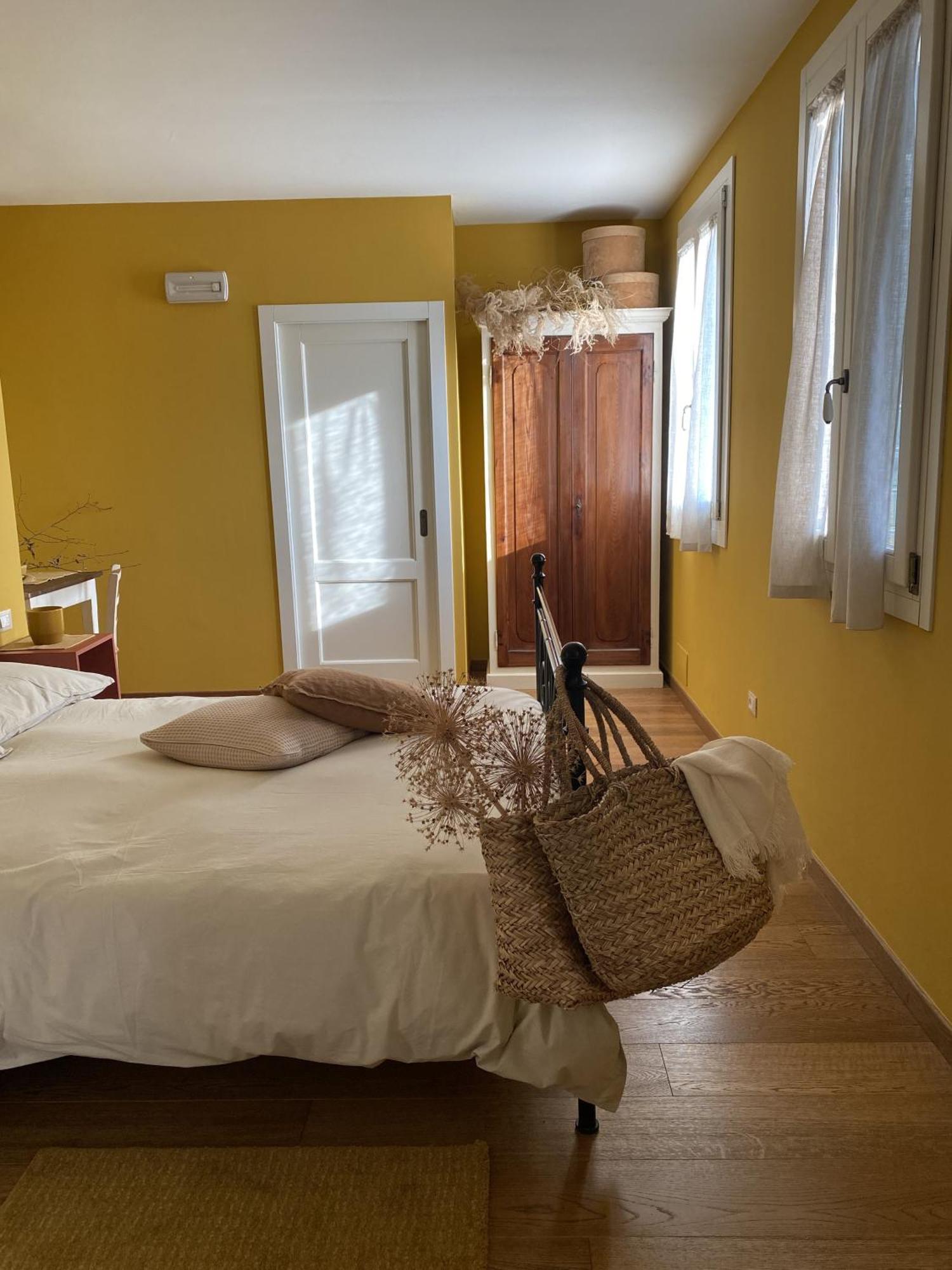 B&B Melloni Street โตโล ภายนอก รูปภาพ